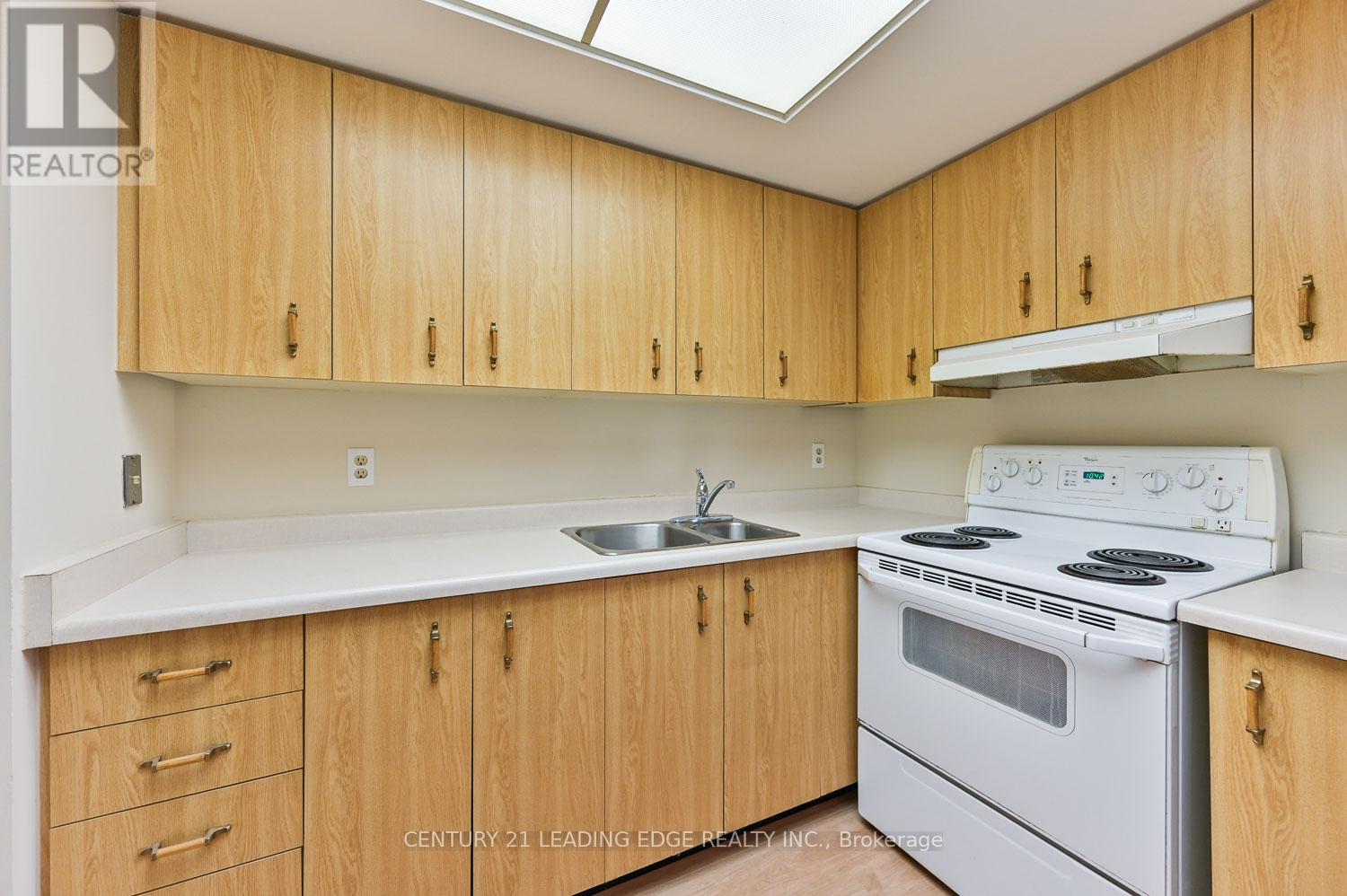 Ph2 - 100 Anna Russell Way, Markham, Ontario  L3R 6C7 - Photo 18 - N12493170