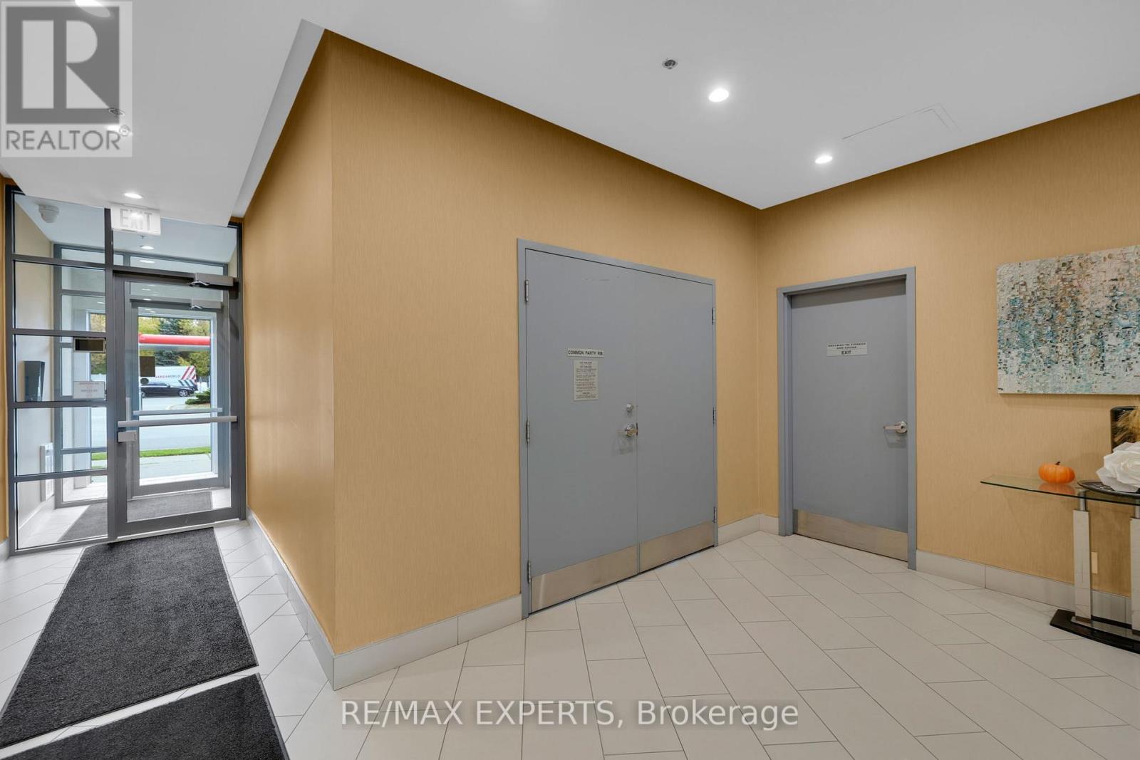 205 - 7730 Kipling Avenue, Vaughan, Ontario  L4L 1Y9 - Photo 29 - N12493208