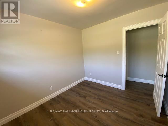 Main - 1207 Bayfield Street N, Springwater, Ontario  L9X 0N6 - Photo 15 - S12493090