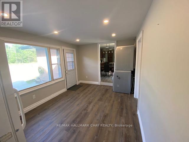 Main - 1207 Bayfield Street N, Springwater, Ontario  L9X 0N6 - Photo 18 - S12493090