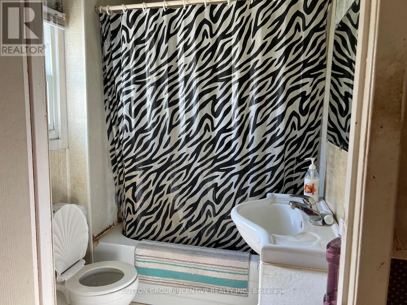 4075 Airport Road, Ramara, Ontario  L3V 0K6 - Photo 16 - S12493152