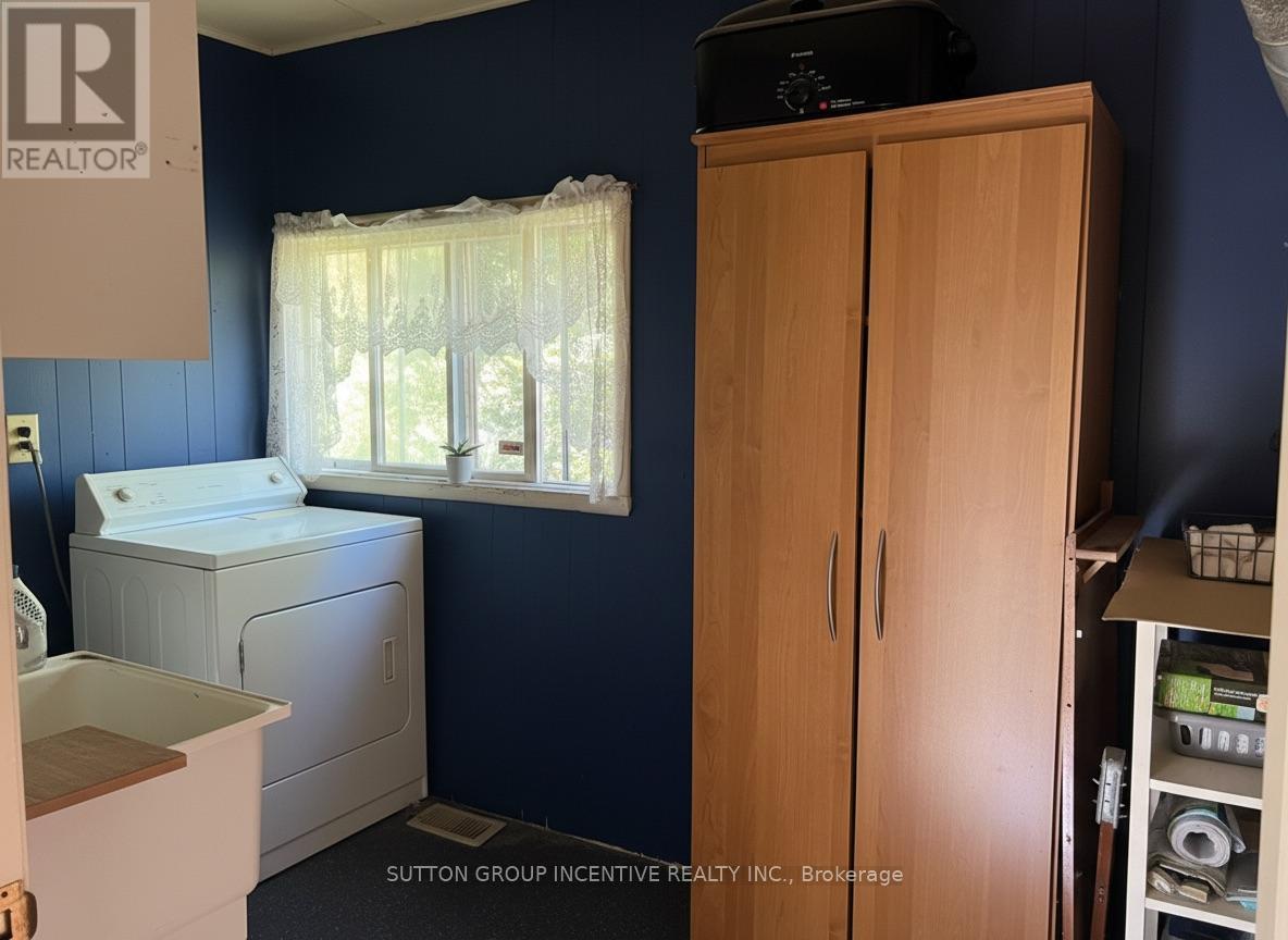 4075 Airport Road, Ramara, Ontario  L3V 0K6 - Photo 19 - S12493152