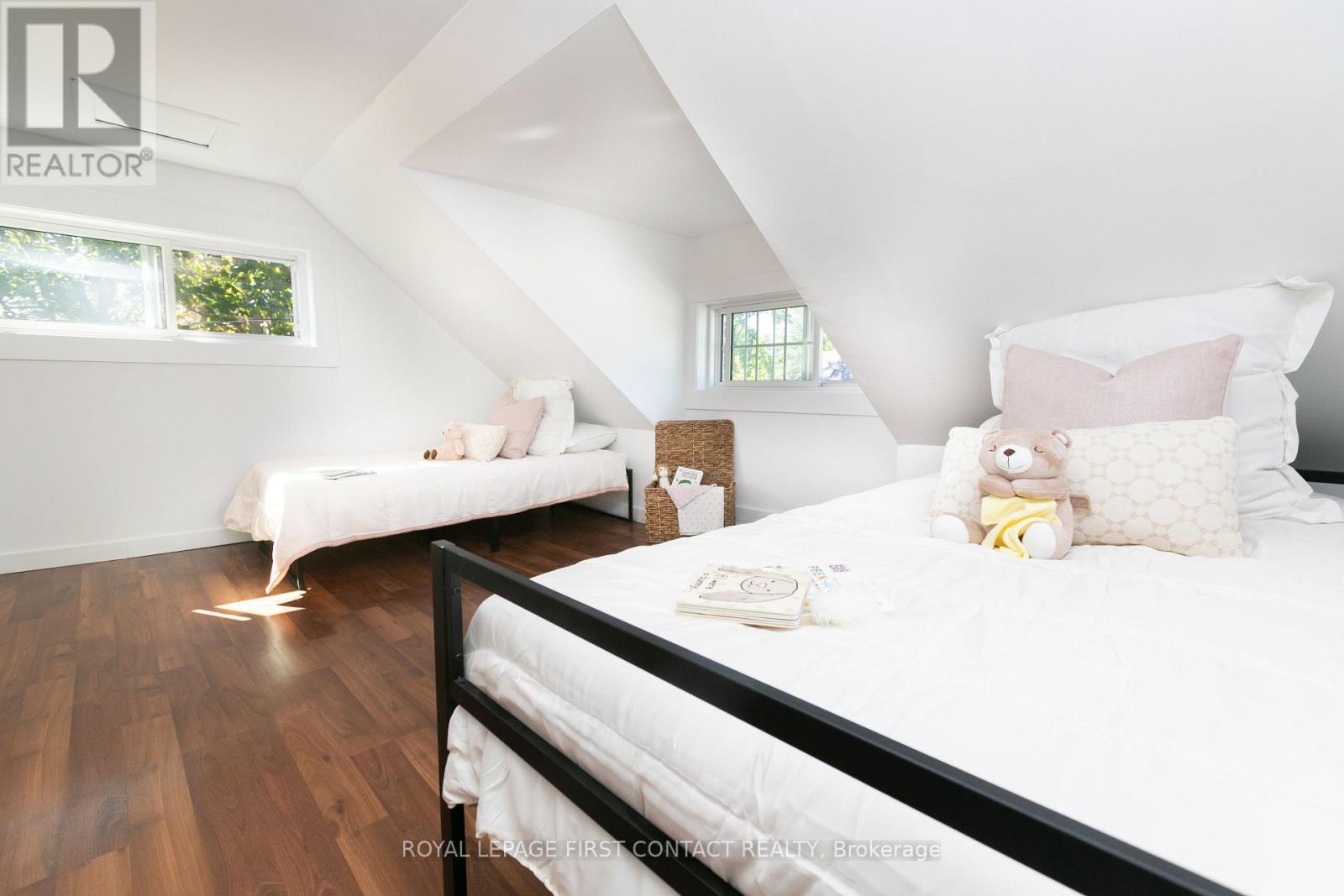 330 Laclie Street, Orillia, Ontario  L3V 4P3 - Photo 14 - S12493202