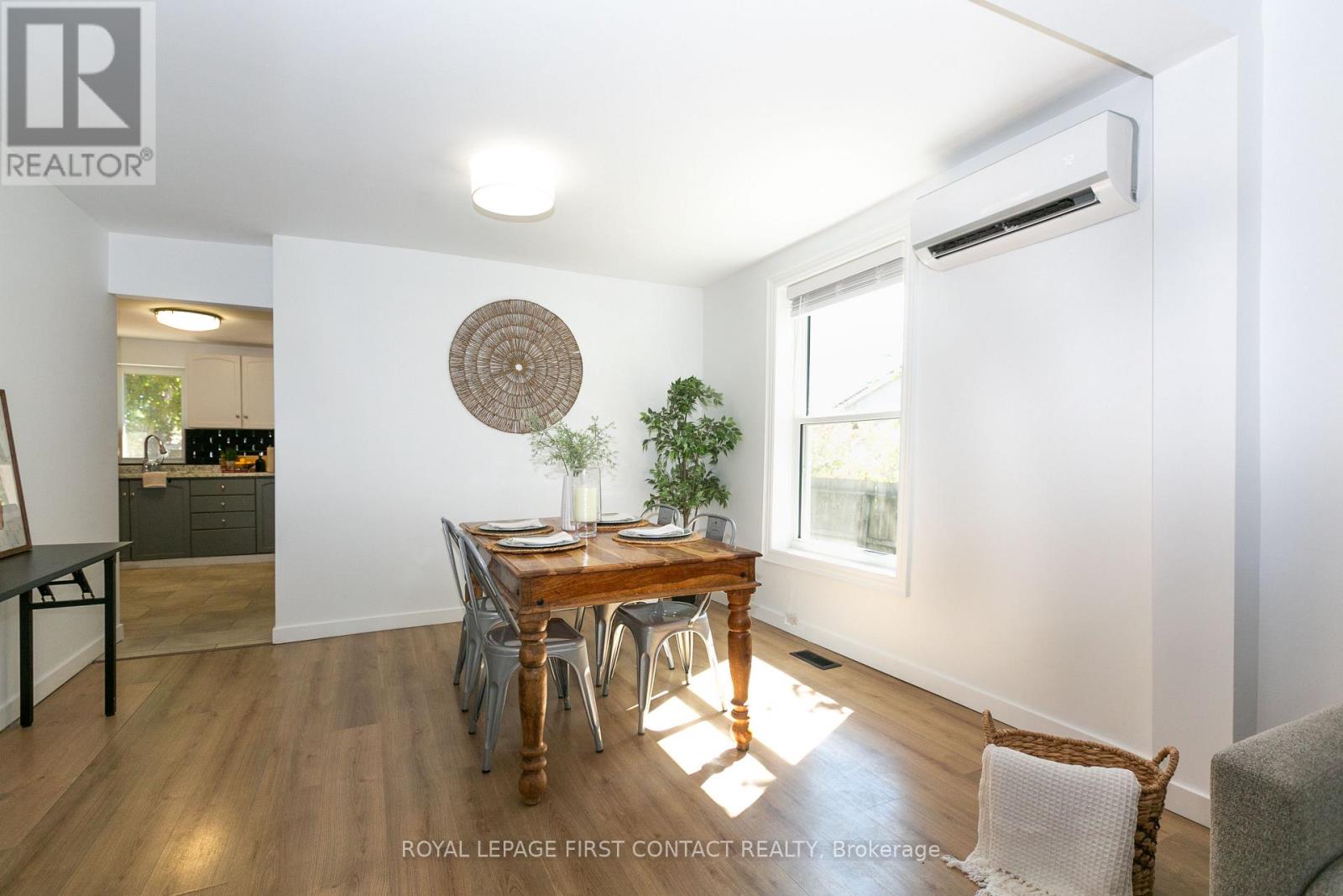 330 Laclie Street, Orillia, Ontario  L3V 4P3 - Photo 7 - S12493202