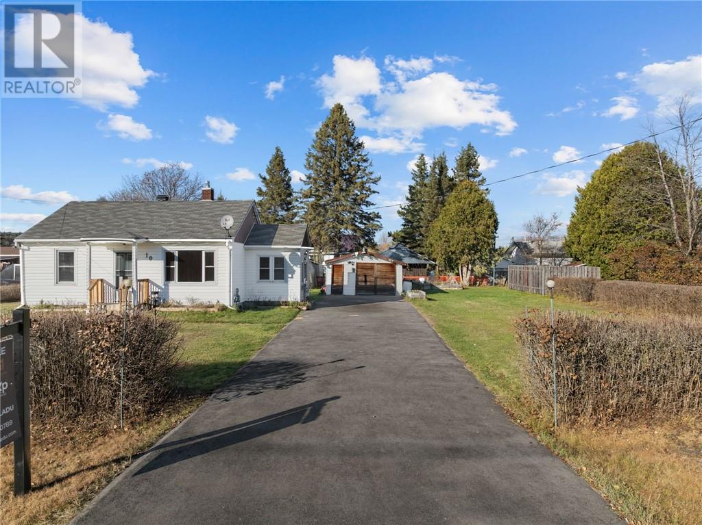 10 Richard Court, Dowling, Ontario  P0M 1R0 - Photo 4 - 2125430