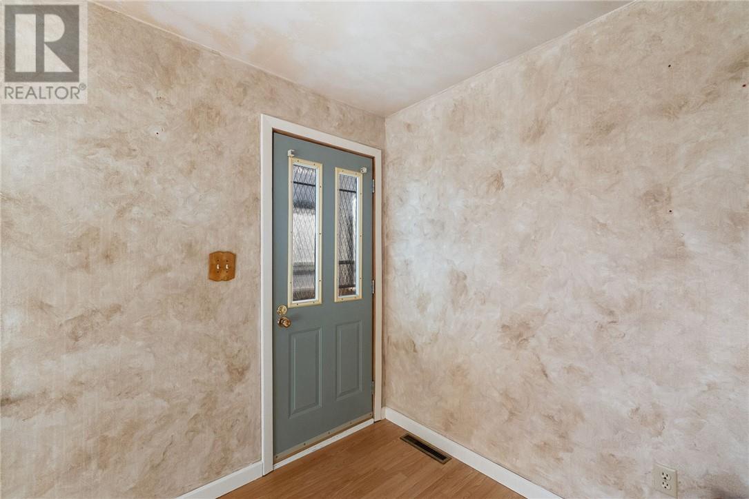 10 Richard Court, Dowling, Ontario  P0M 1R0 - Photo 6 - 2125430