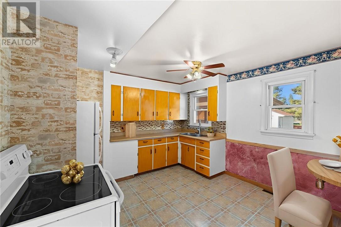 10 Richard Court, Dowling, Ontario  P0M 1R0 - Photo 8 - 2125430