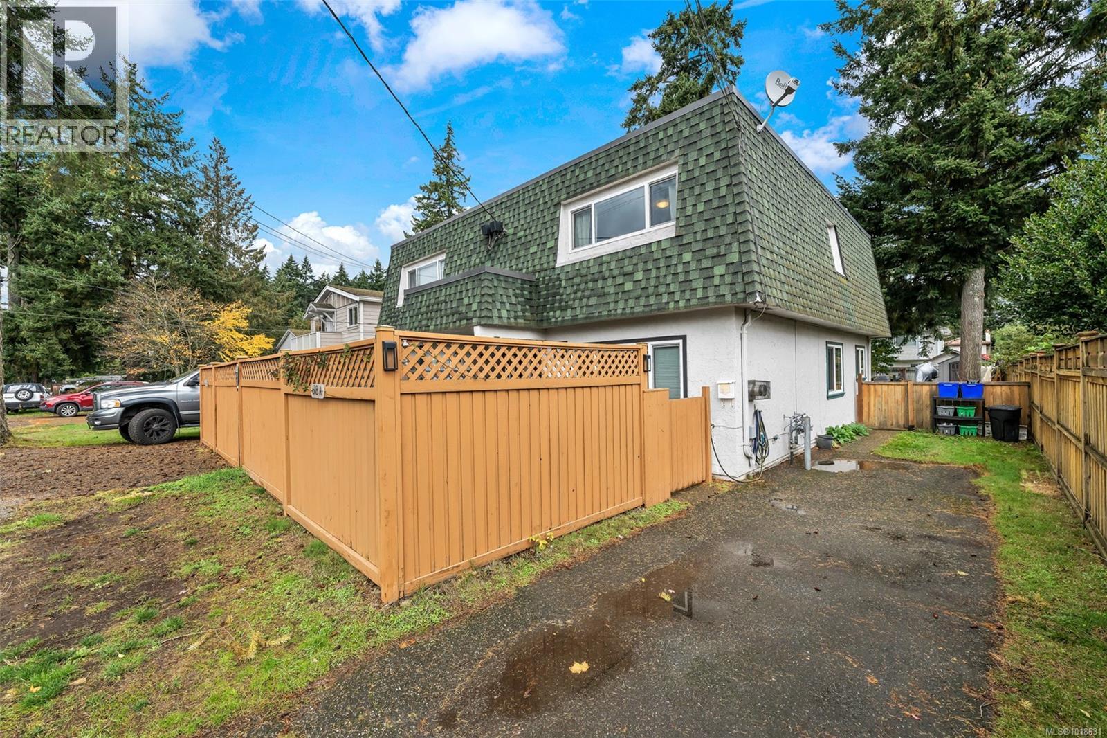 A 618 Kelly Rd, Colwood, British Columbia  V9B 2A5 - Photo 15 - 1018631