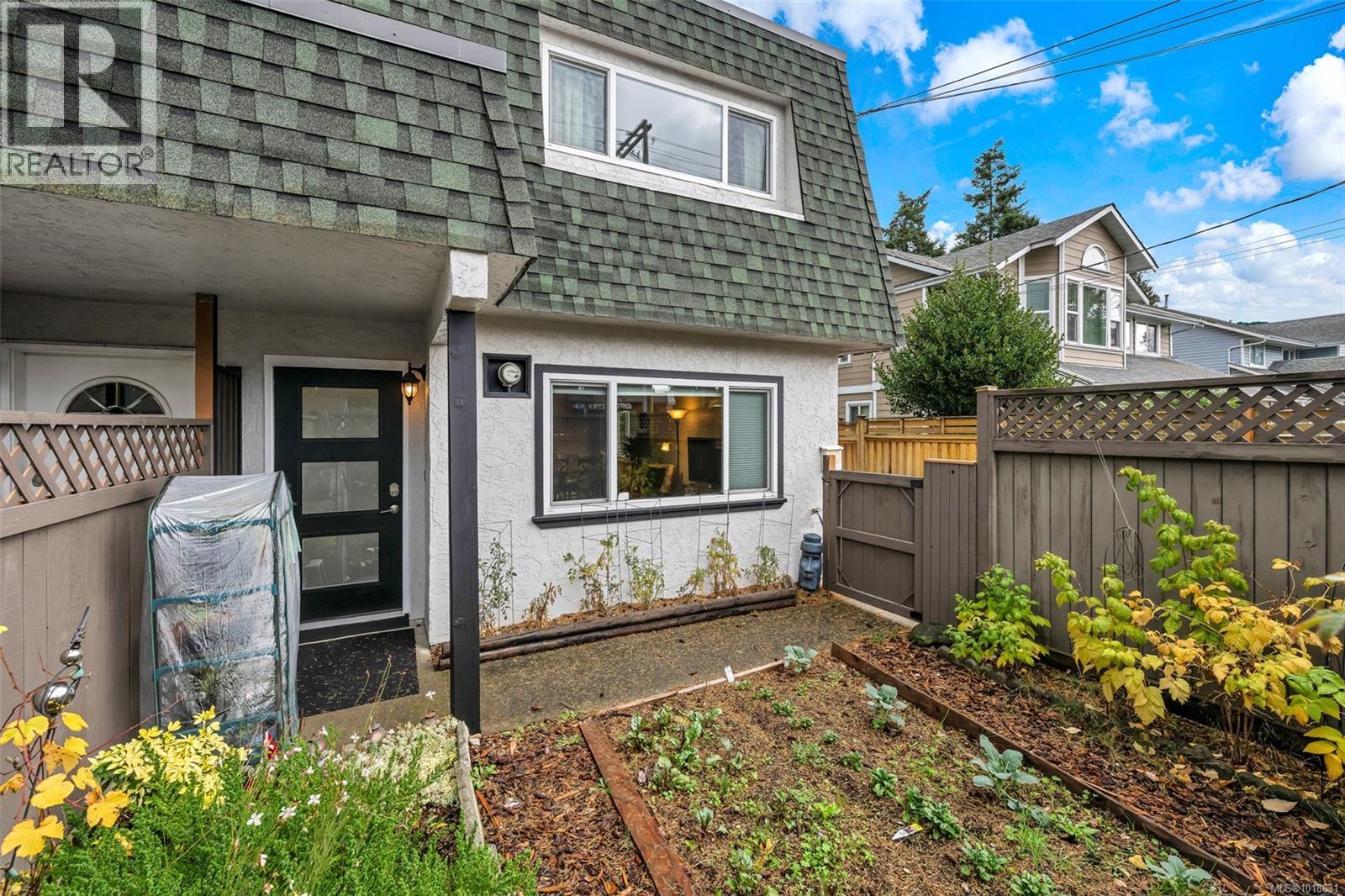 A 618 Kelly Rd, Colwood, British Columbia  V9B 2A5 - Photo 17 - 1018631