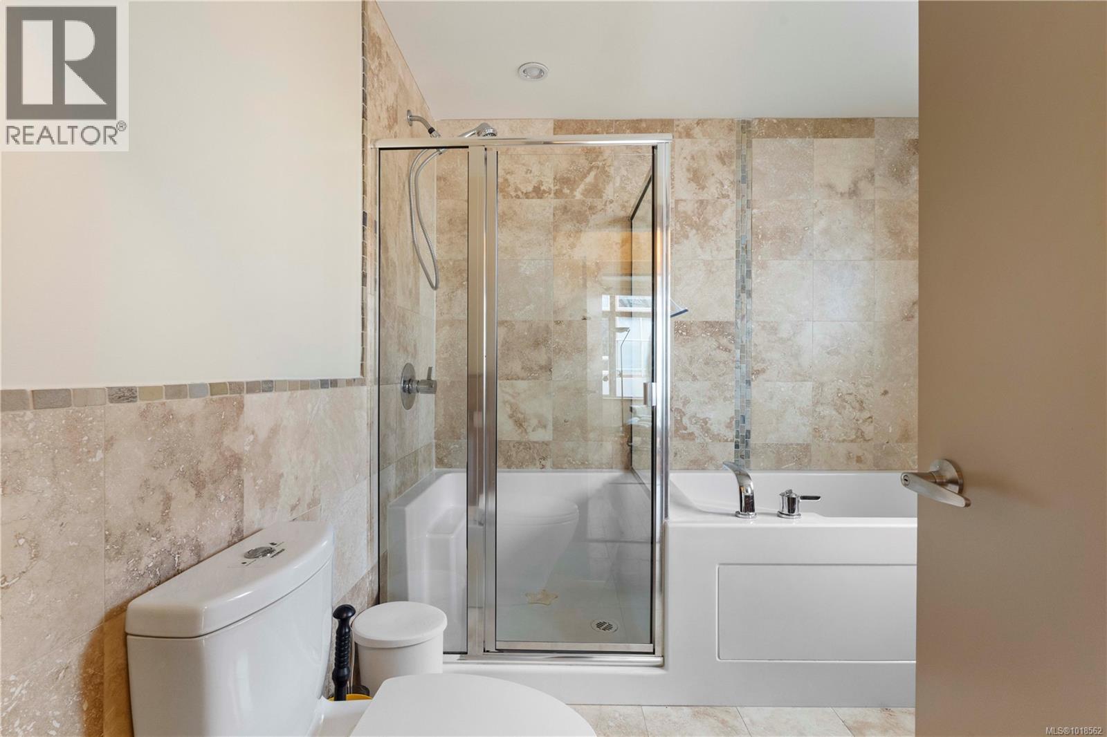 105 1035 Sutlej St, Victoria, British Columbia  V8V 2V9 - Photo 17 - 1018562