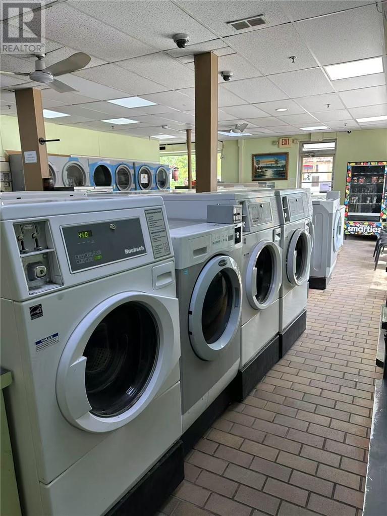 319 W Montague Avenue, Sudbury, Ontario  P3C 4G4 - Photo 4 - 2123895