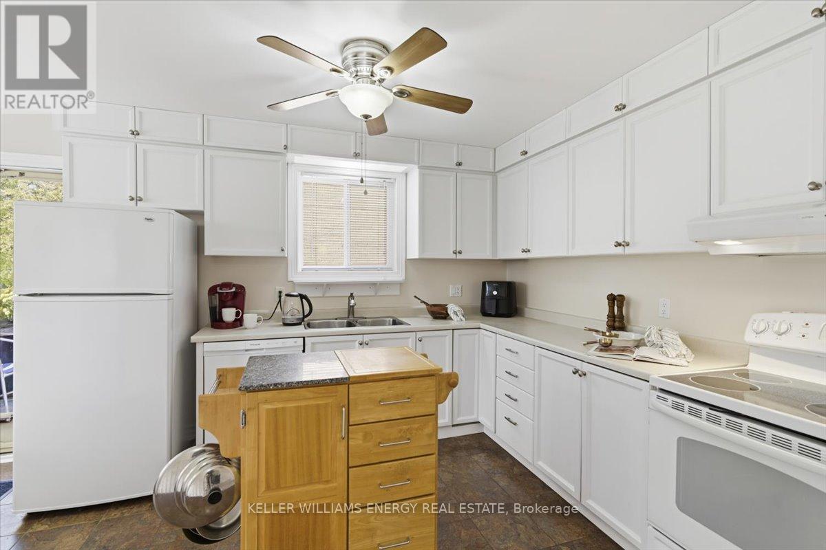 856 Roundelay Drive, Oshawa (Mclaughlin), Ontario  L1J 7T9 - Photo 6 - E12493316