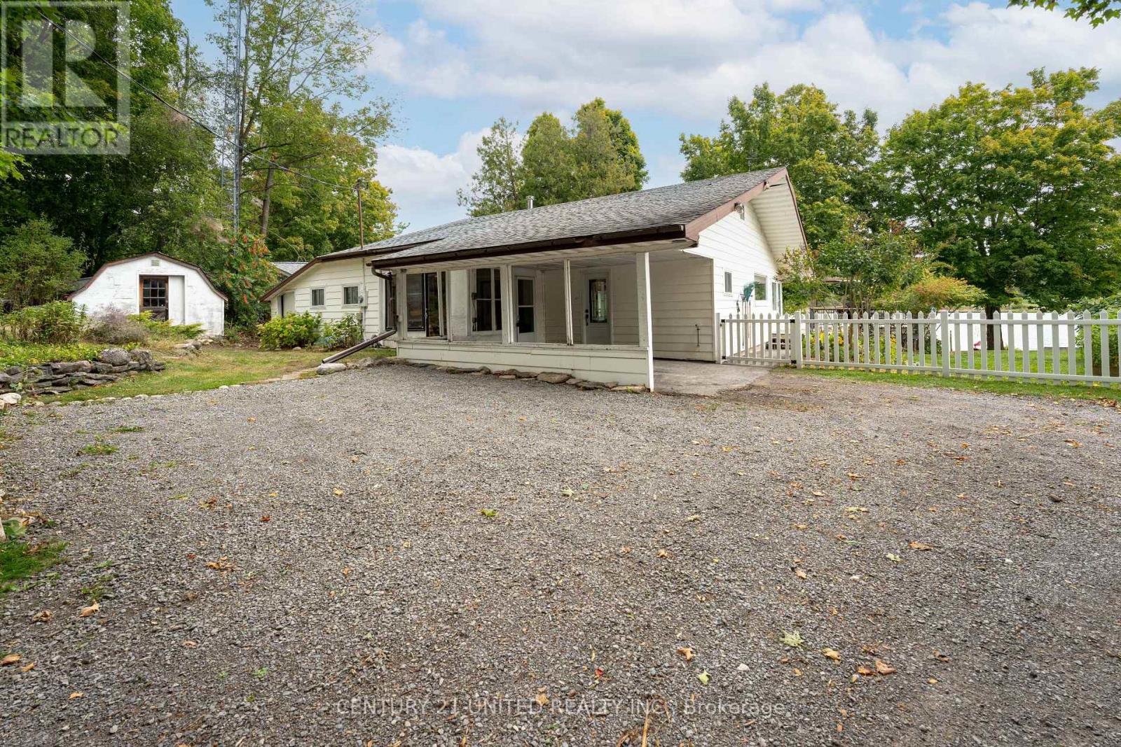 1105 Primrose Lane, Selwyn, Ontario  K9J 6X5 - Photo 28 - X12493354