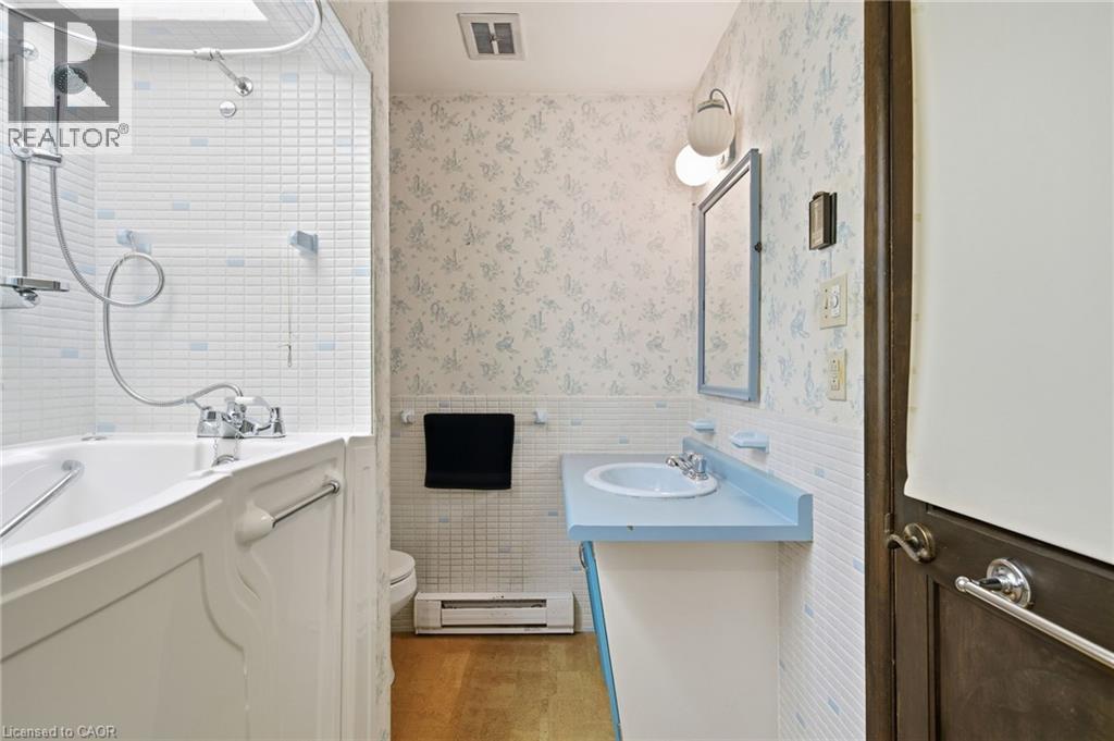 2179 Britannia Road, Burlington, Ontario  L7P 0E8 - Photo 13 - 40779965