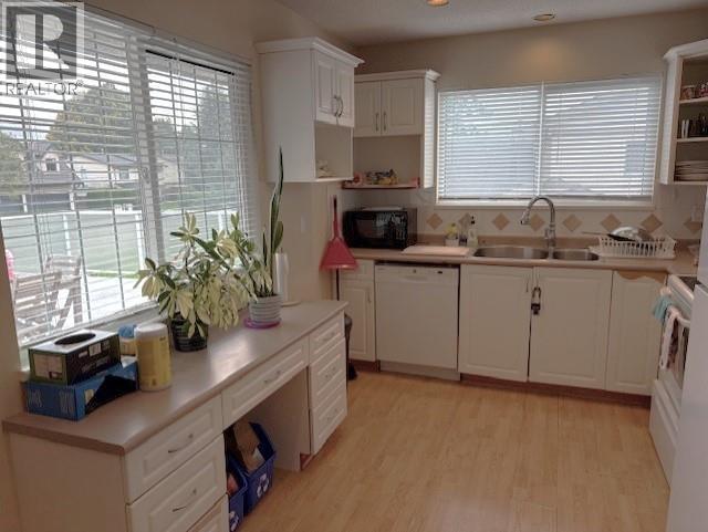 6811 Riverdale Drive, Richmond, British Columbia  V7C 2G3 - Photo 9 - R3061622