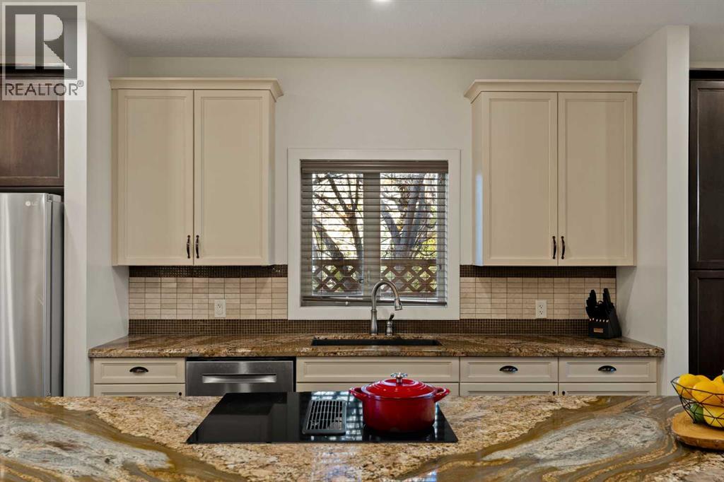 2410 26 Street Sw, Calgary, Alberta  T3E 2A7 - Photo 12 - A2264948