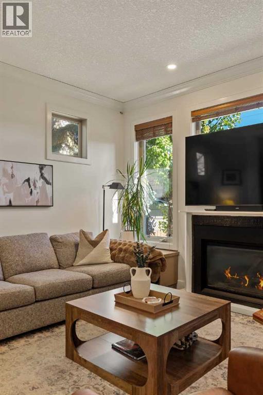 2410 26 Street Sw, Calgary, Alberta  T3E 2A7 - Photo 17 - A2264948