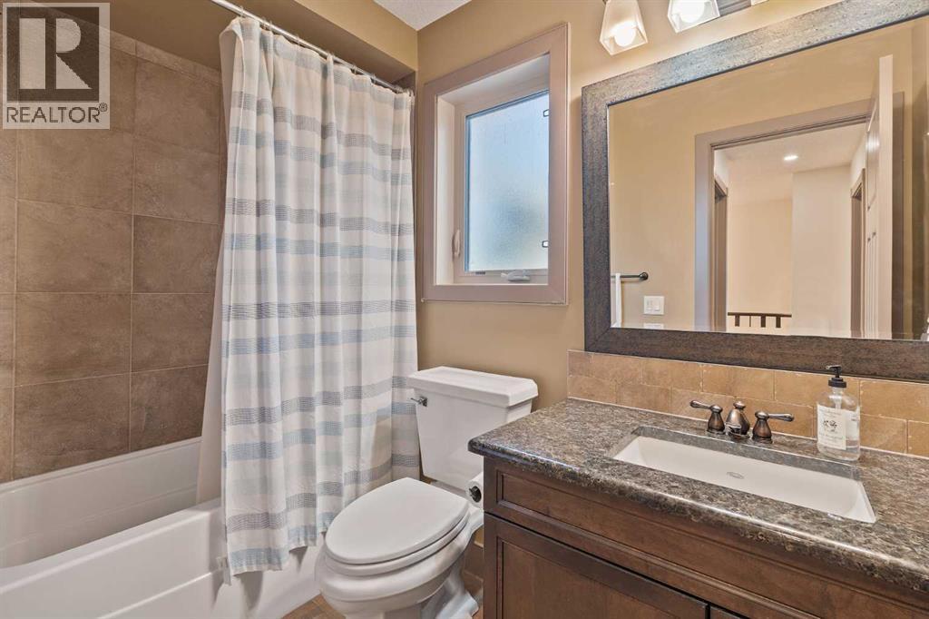 2410 26 Street Sw, Calgary, Alberta  T3E 2A7 - Photo 35 - A2264948