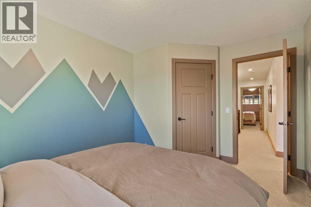 2410 26 Street Sw, Calgary, Alberta  T3E 2A7 - Photo 33 - A2264948