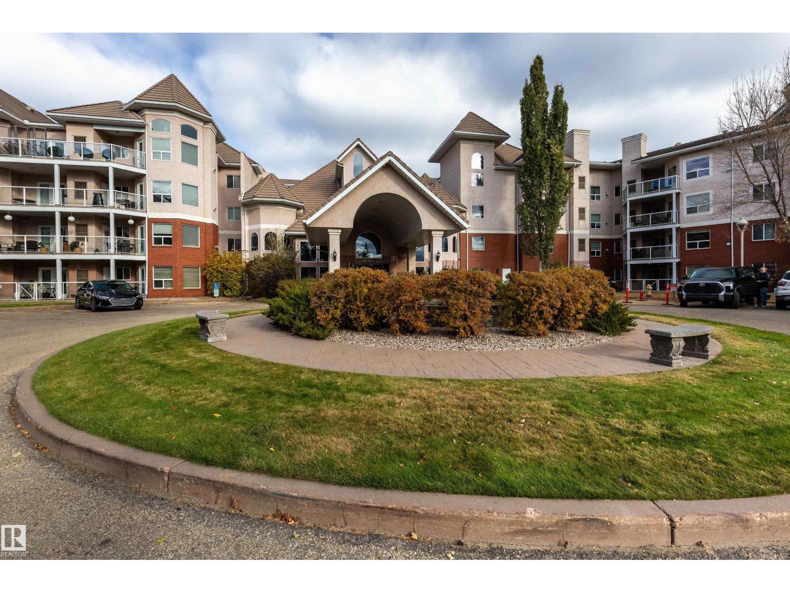 #237 9008 99 Av Nw, Edmonton, Alberta T5H 4M6 - Photo 2 - E4463499