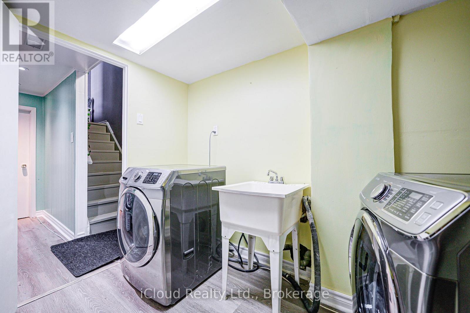 5 Gloucester Place, Brampton, Ontario  L6S 2E5 - Photo 20 - W12493024