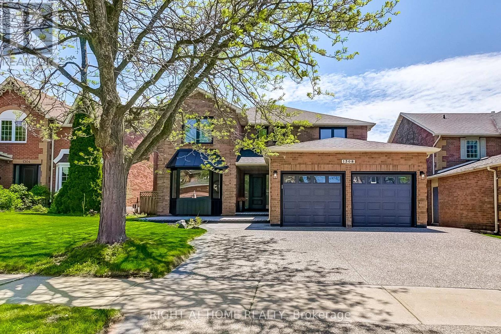 1308 FIELDCREST LANE, Oakville, Ontario