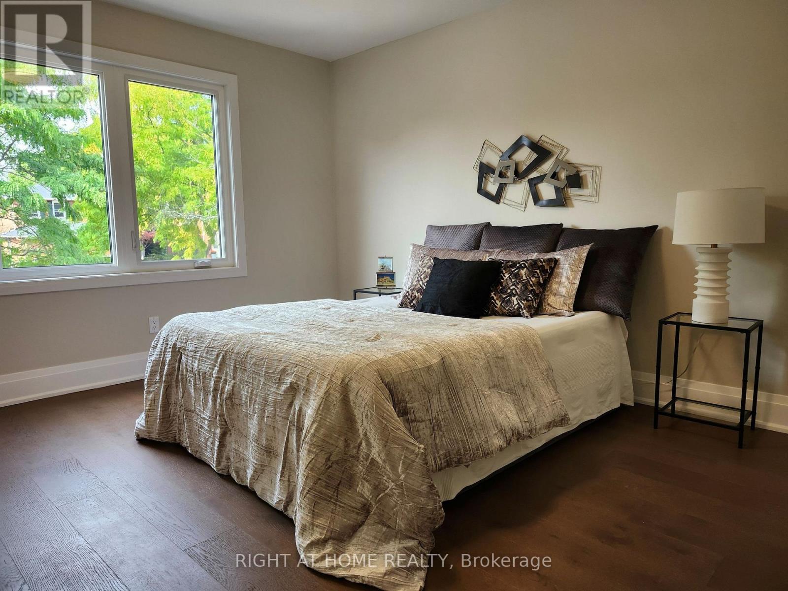 1308 Fieldcrest Lane, Oakville, Ontario  L6M 2N6 - Photo 29 - W12493034