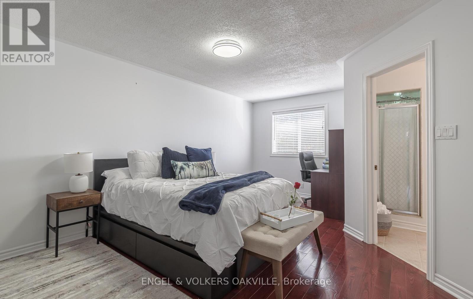 3976 Freeman Terrace, Mississauga, Ontario  L5M 6R1 - Photo 13 - W12493086