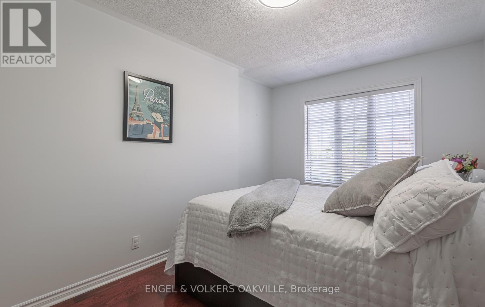 3976 Freeman Terrace, Mississauga, Ontario  L5M 6R1 - Photo 18 - W12493086