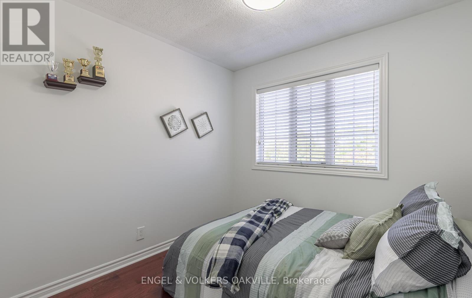 3976 Freeman Terrace, Mississauga, Ontario  L5M 6R1 - Photo 21 - W12493086