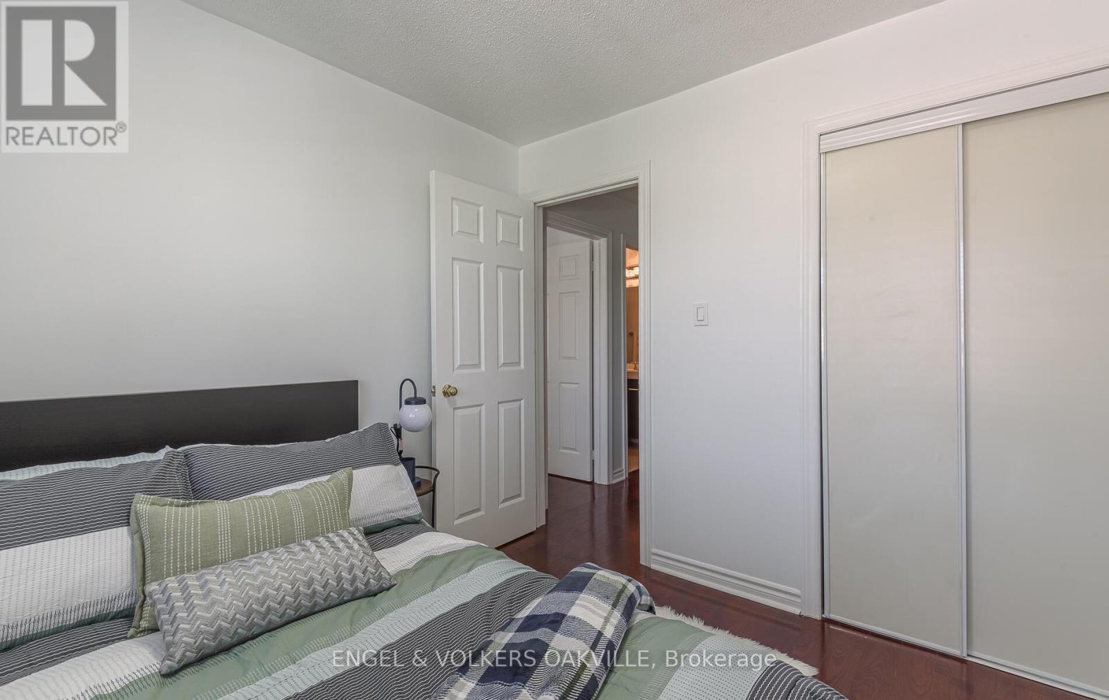 3976 Freeman Terrace, Mississauga, Ontario  L5M 6R1 - Photo 22 - W12493086