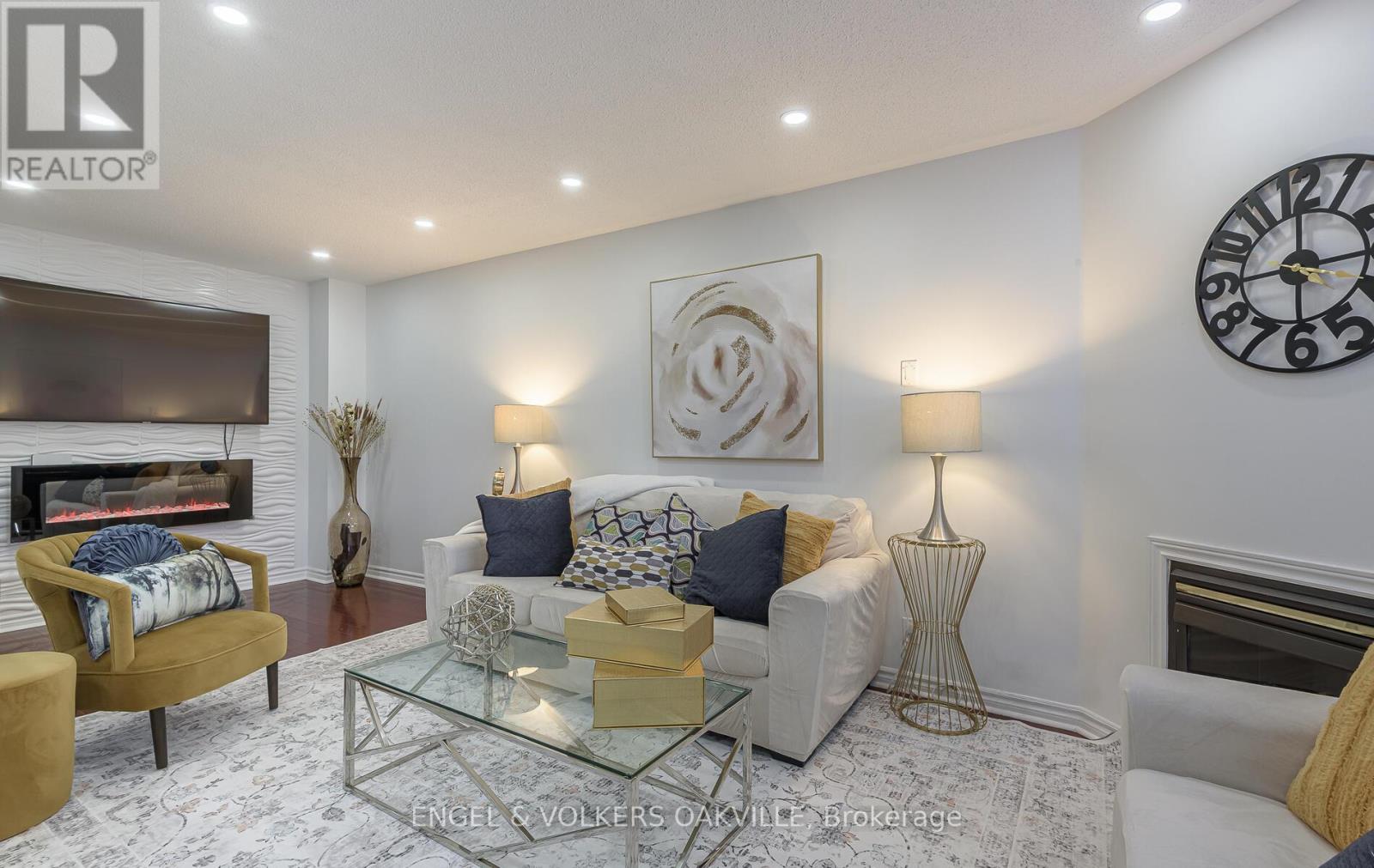 3976 Freeman Terrace, Mississauga, Ontario  L5M 6R1 - Photo 5 - W12493086