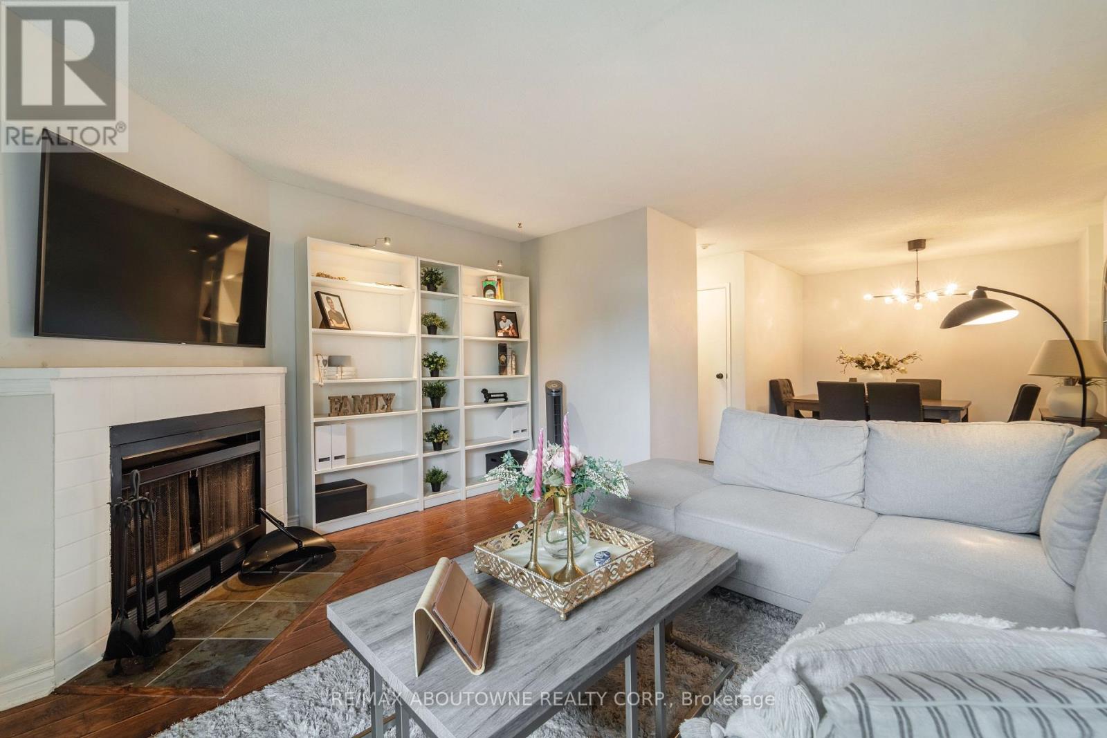 612 - 1450 Glen Abbey Gate, Oakville, Ontario  L6M 2V7 - Photo 4 - W12493120