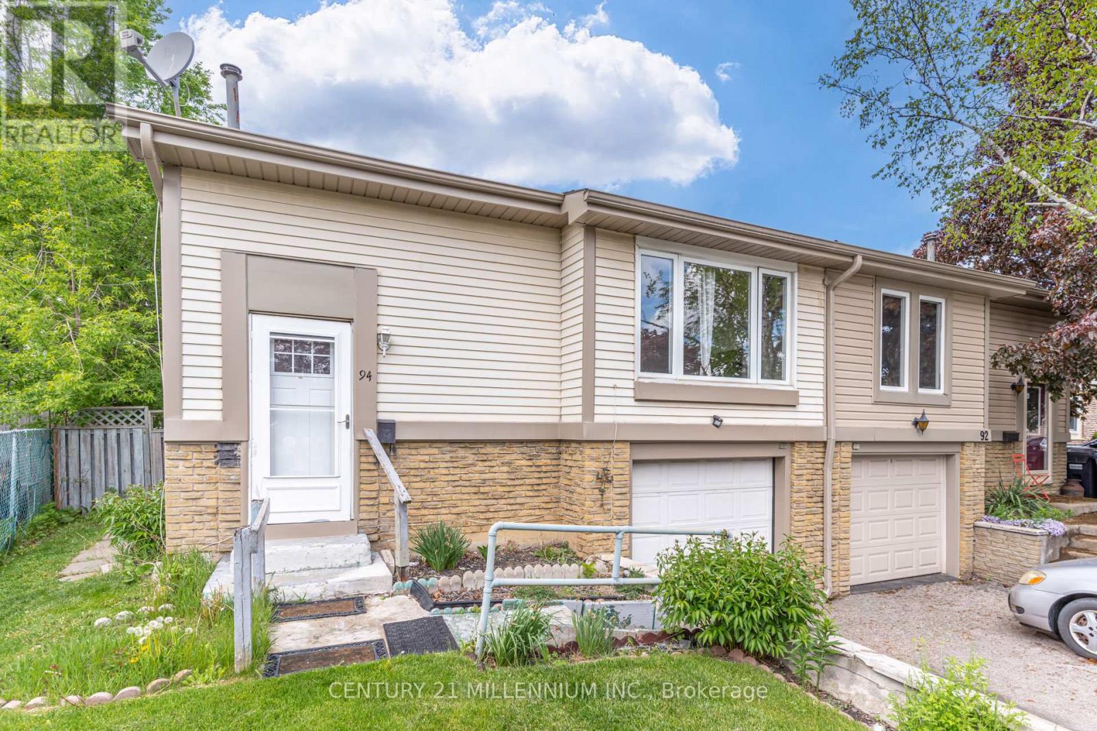 94 CHARTERS ROAD, Brampton, Ontario