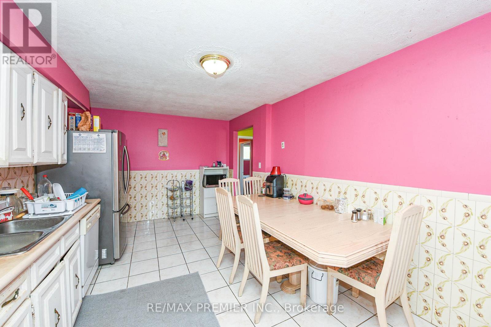 35 Taysham Crescent, Toronto, Ontario  M9V 1X1 - Photo 24 - W12493228