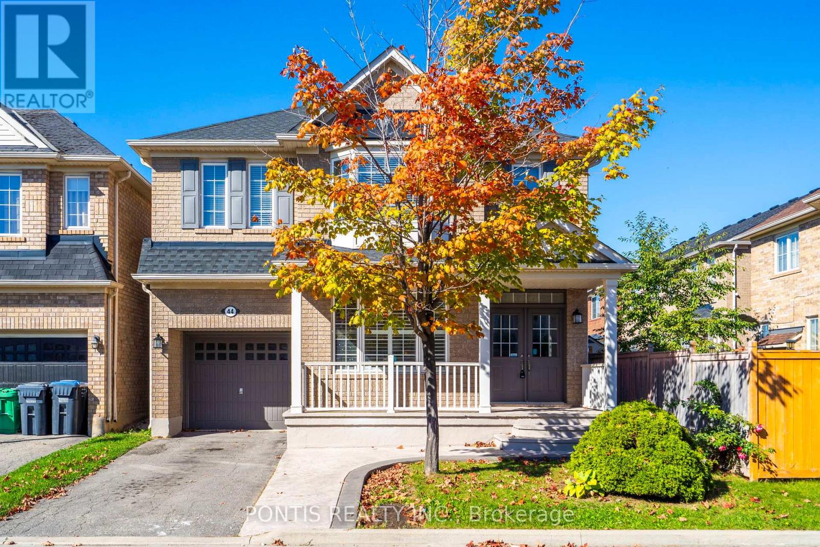 44 Damatta Drive, Brampton, Ontario  L6X 0N6 - Photo 2 - W12493240