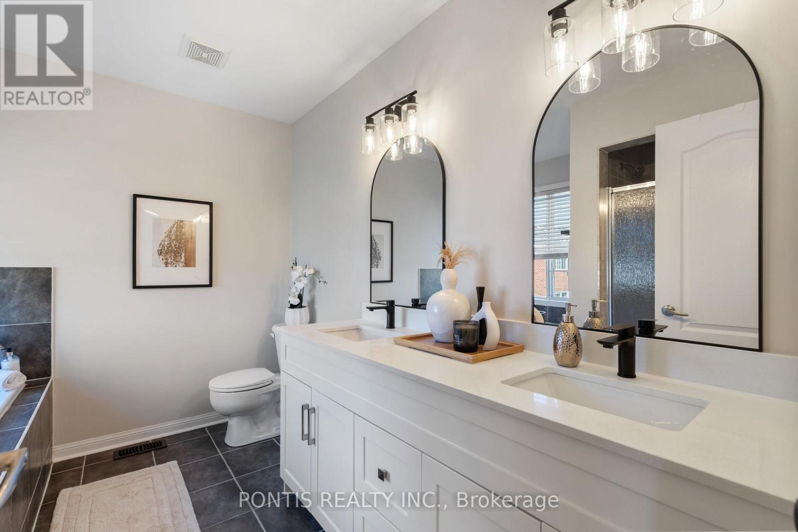 44 Damatta Drive, Brampton, Ontario  L6X 0N6 - Photo 24 - W12493240