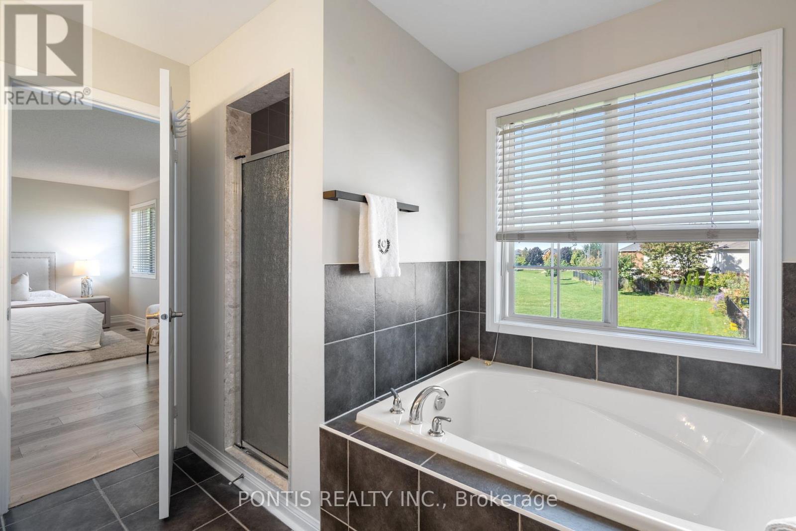 44 Damatta Drive, Brampton, Ontario  L6X 0N6 - Photo 25 - W12493240