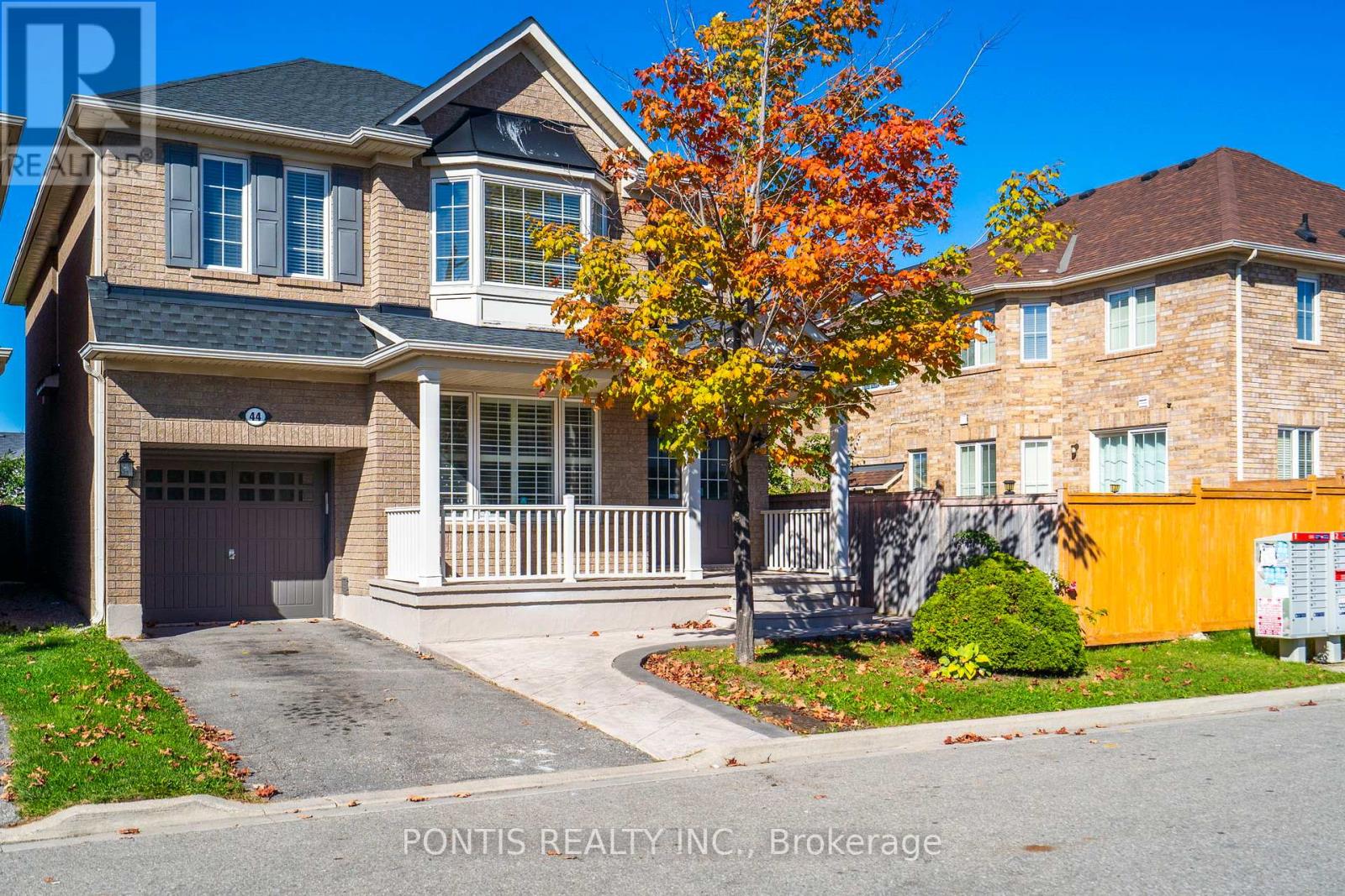 44 Damatta Drive, Brampton, Ontario  L6X 0N6 - Photo 3 - W12493240