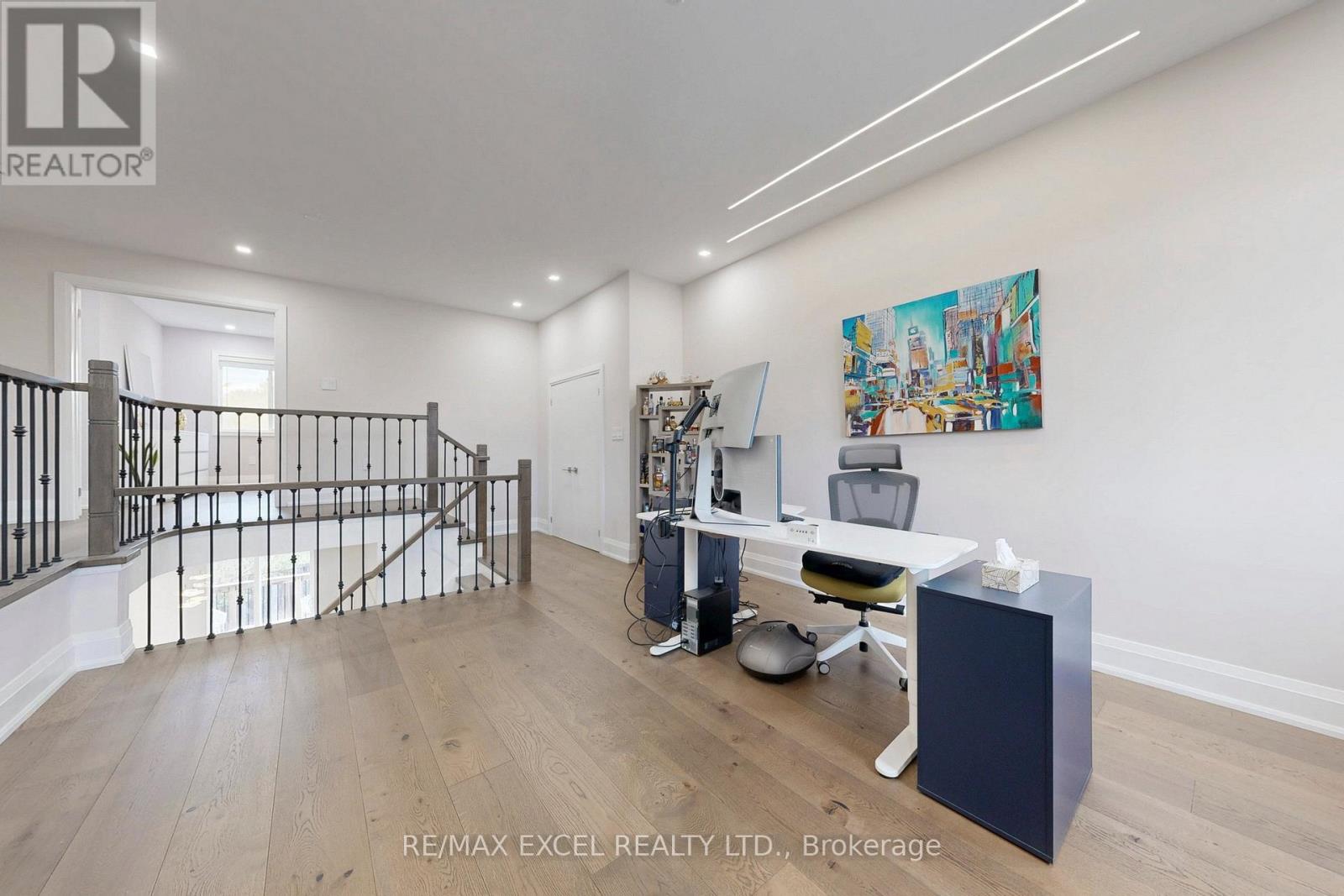 384 Old Colony Road, Richmond Hill, Ontario  L4E 5B2 - Photo 18 - N12484209