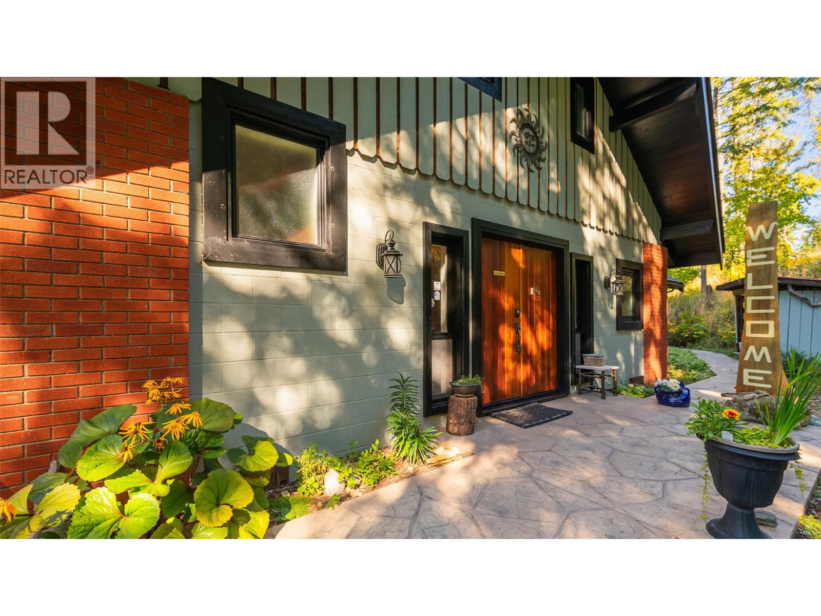 134 Riondel Road, Kootenay Bay, British Columbia  V0B 1X0 - Photo 7 - 10366530