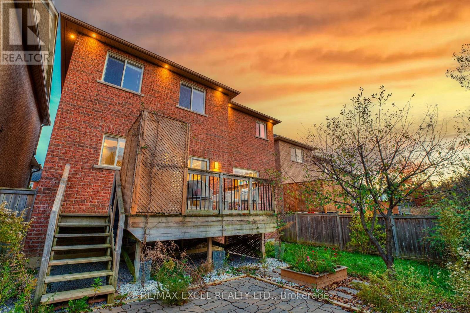 384 Old Colony Road, Richmond Hill, Ontario  L4E 5B2 - Photo 45 - N12484209