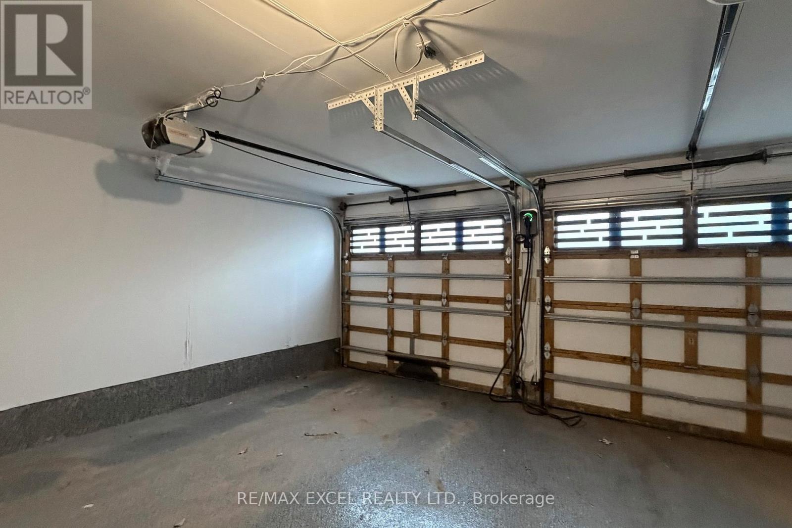 384 Old Colony Road, Richmond Hill, Ontario  L4E 5B2 - Photo 39 - N12484209