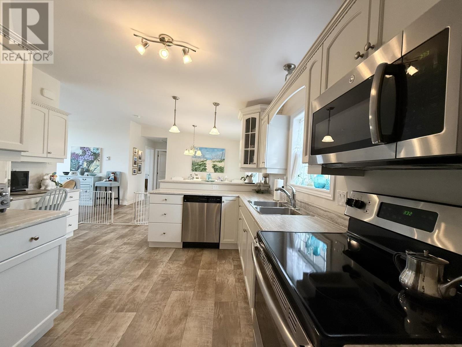 203 Dunes View Drive, Brackley Beach, Prince Edward Island  C1E 2R4 - Photo 17 - 202526336