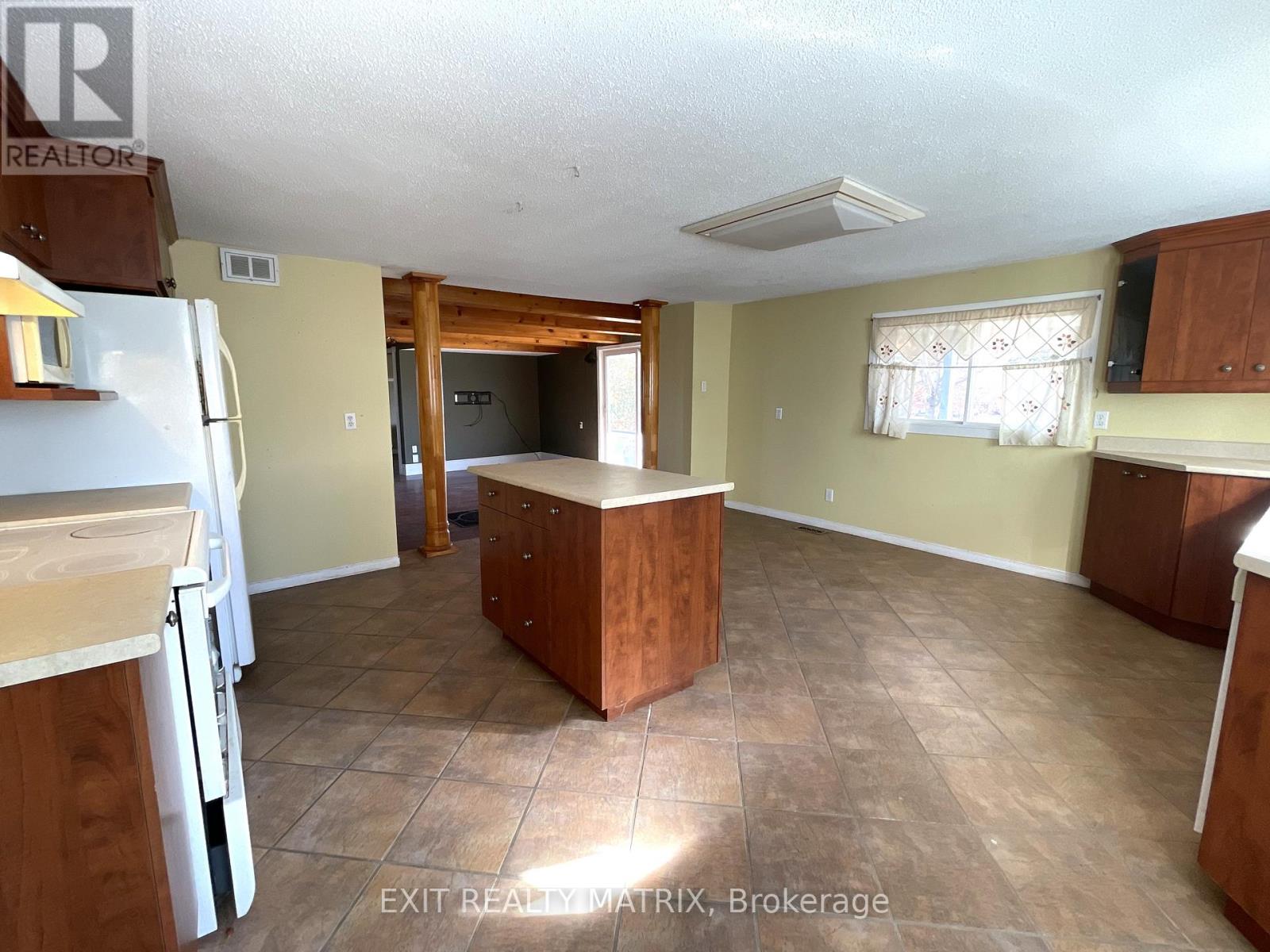 3253 County 16 Road, The Nation, Ontario  K0B 1G0 - Photo 10 - X12493254