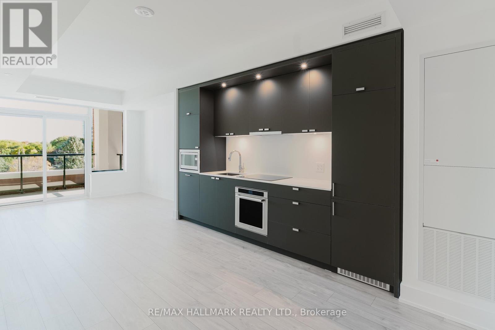 427 - 259 The Kingsway, Toronto, Ontario  M9A 0G2 - Photo 8 - W12481646