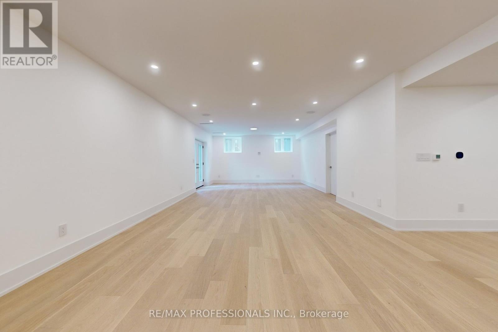 2615 Whaley Drive, Mississauga, Ontario  L5B 1X1 - Photo 29 - W12428460