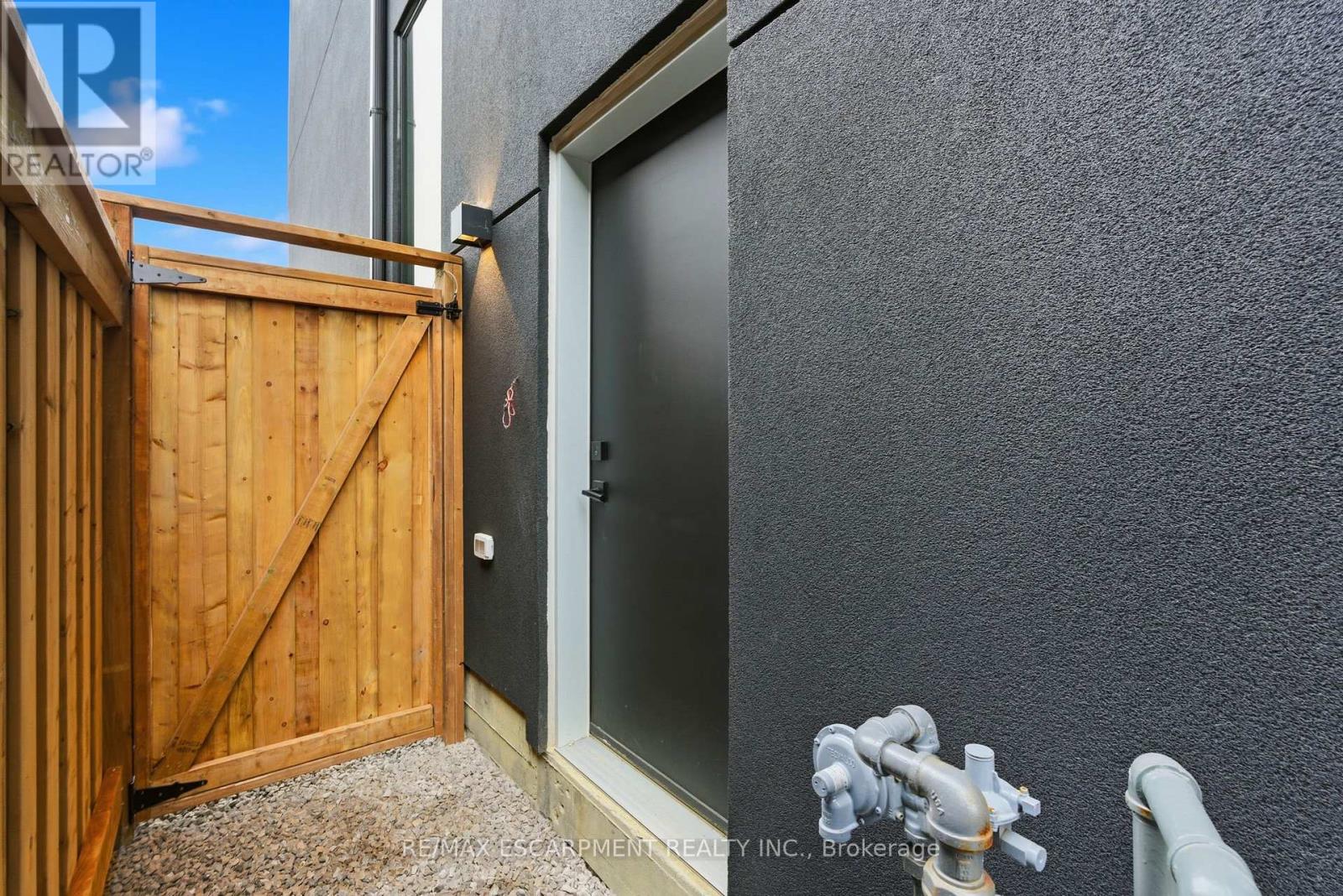 957 Halliday Avenue, Mississauga, Ontario  L5E 1P4 - Photo 50 - W12492108