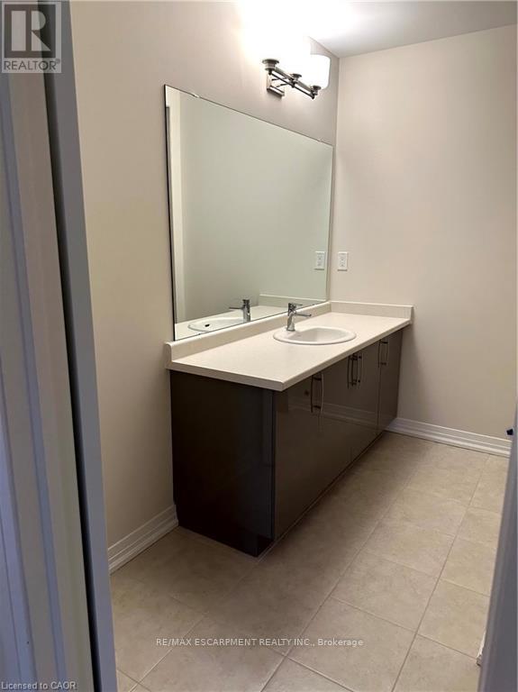 29 - 660 Colborne Street W, Brantford, Ontario  N3T 5L5 - Photo 27 - X12463174