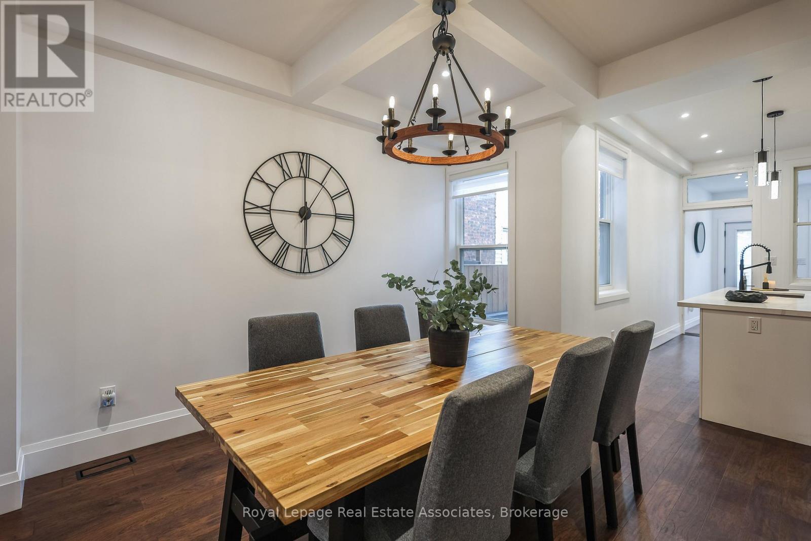 211 John Street N, Hamilton, Ontario  L8L 4P4 - Photo 6 - X12490272